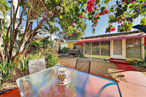 Casa Poinsettia
